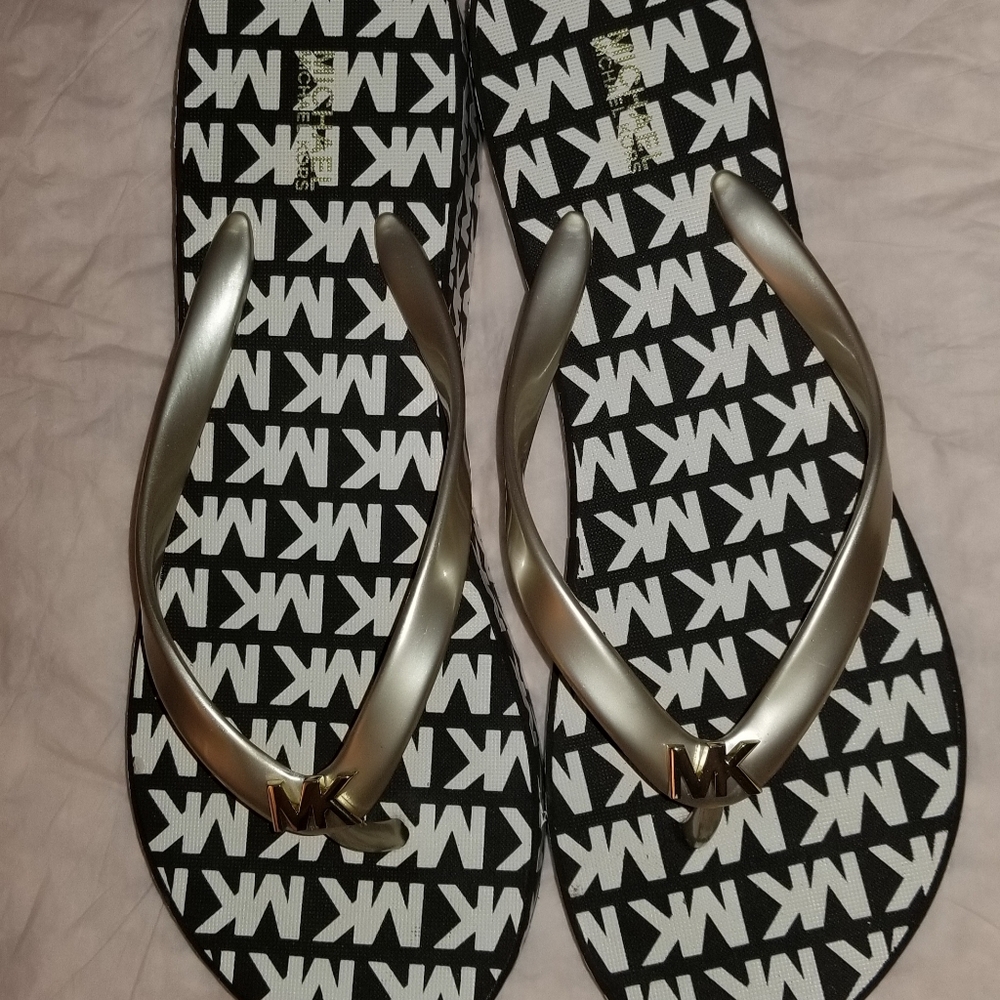 Michael Kors Logo Wedges Flip Flop. Size 10. Black/White/Rose Gold - Picture 7 of 7